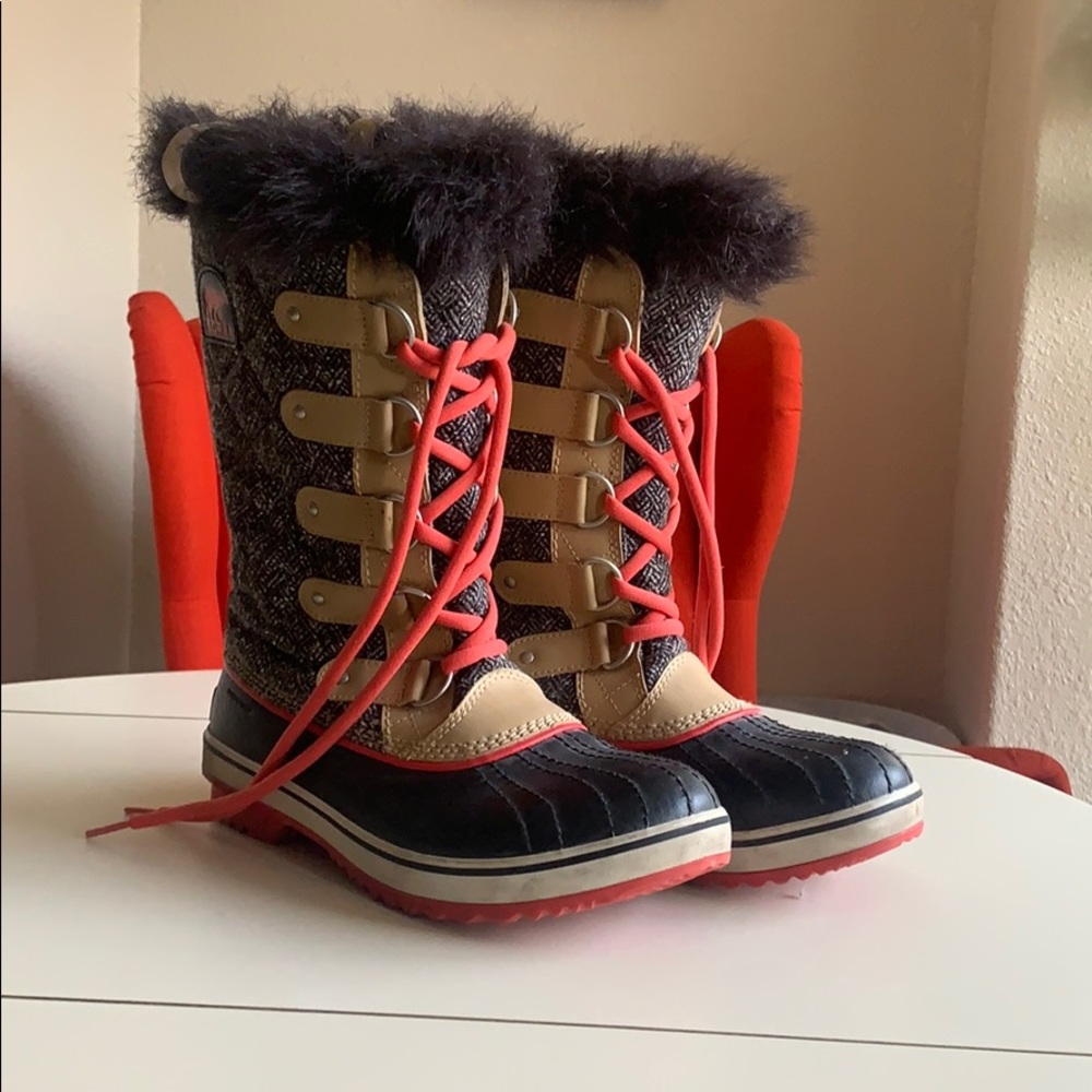 Sorel women’s Joan of Arctic winter boot